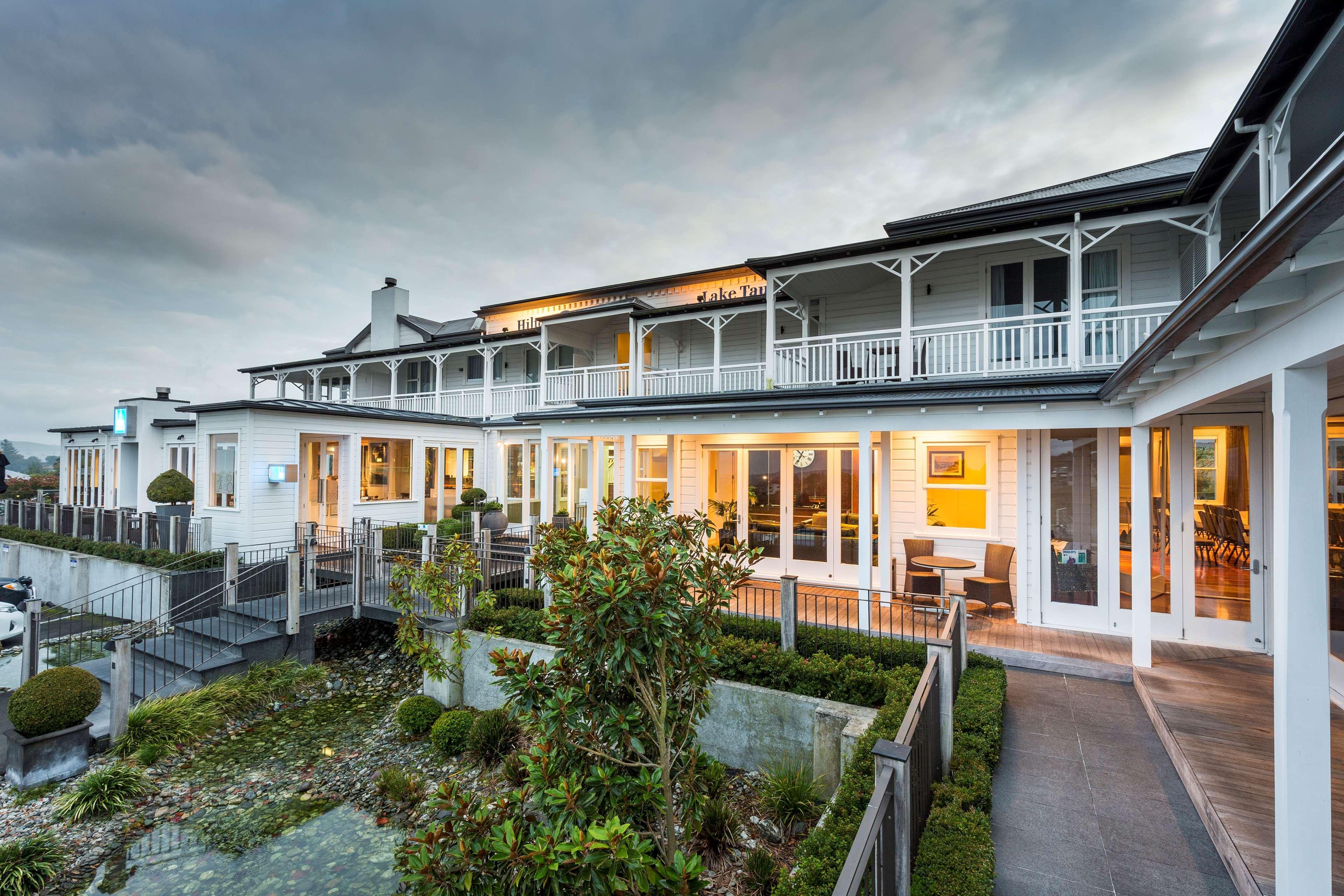 Hilton Lake Taupo Exterior foto