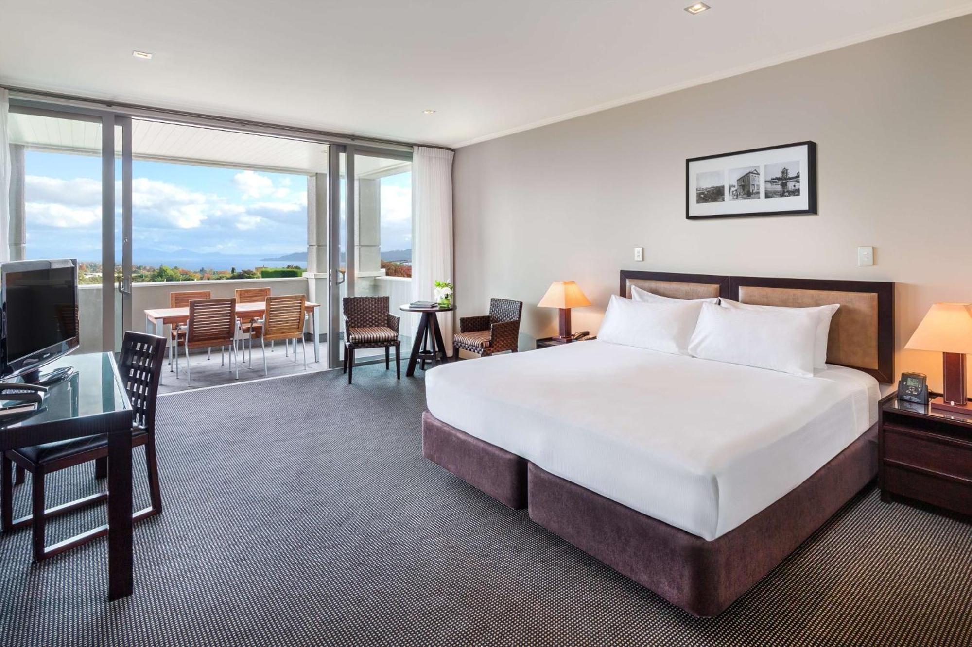 Hilton Lake Taupo Exterior foto