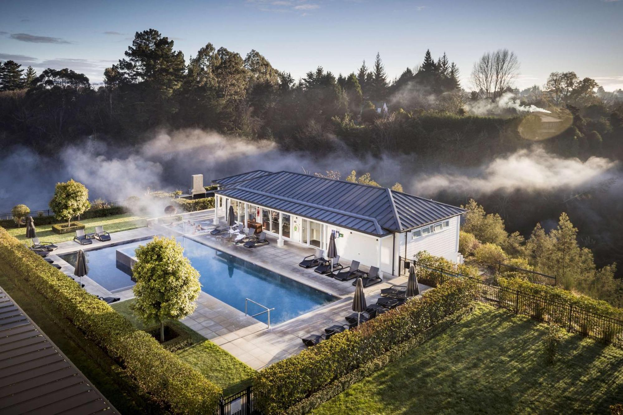 Hilton Lake Taupo Exterior foto